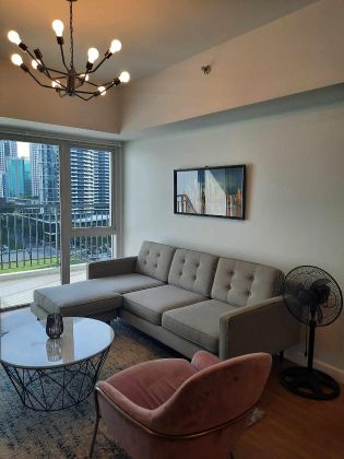 2 Bedroom for Rent in Two Maridien BGC