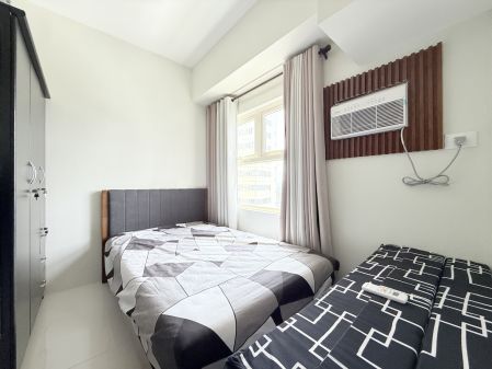 Move in Ready 1BR for Lease at Ridgewood Towers Premier