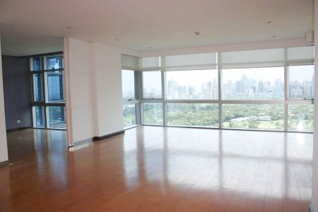 Pacific Plaza Towers 3BR Semi Furnished