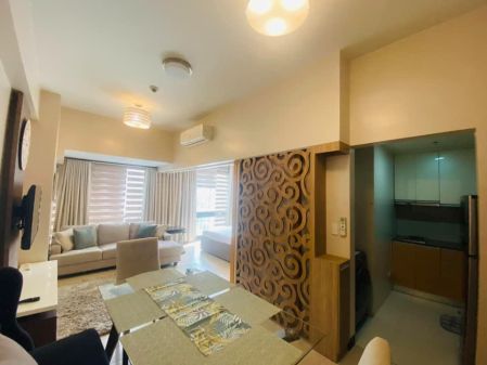 1 Bedroom at Greenbelt Hamilton for Rent in Legaspi St Makati 