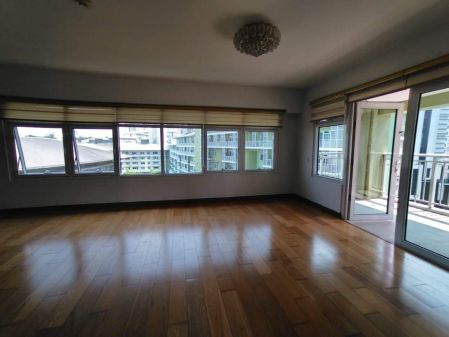 Semi Furnished 3BR Unit For Lease in One Serendra