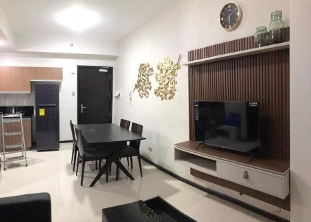 The Radiance Manila Bay 1BR with Balcony for Rent