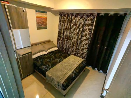 Fully Furnished 1 Bedroom Unit at Solemare Parksuites for Rent