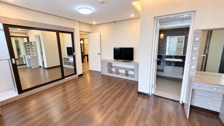 Simi Furnished 3BR at Flair Towers