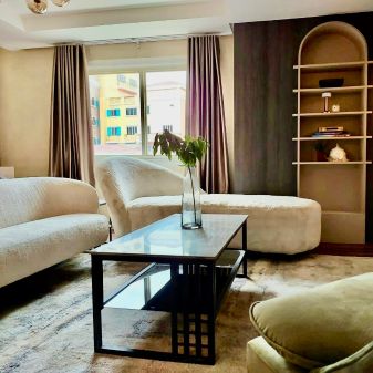 Luxury 3 Bedroom Bi Level Penthouse Unit for Lease