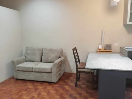Fully Furnished 1 Bedroom at Crown Tower