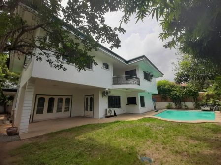 Unfurnished 4 Bedroom House at Ayala Alabang Village for Rent