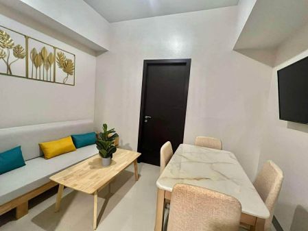 Fully Furnished 1 Bedroom Unit at Park McKinley West for Rent