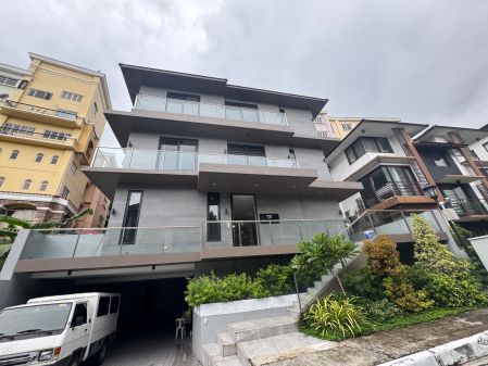 Unfurnished 5 Bedroom House at McKinley Hill Village for Rent