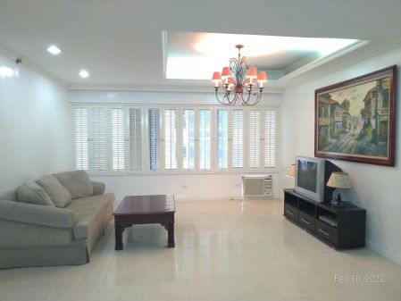The Manhattan Square, unit for rent two (2) bedroom fully furnish