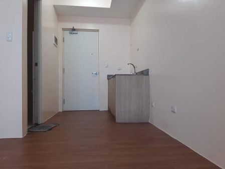 Condo for Rent in Makati The Linear Mayapis Street