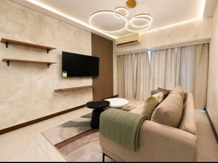 Cozy Fully Furnished 2 Bedroom Unit at The Royalton at Capitol