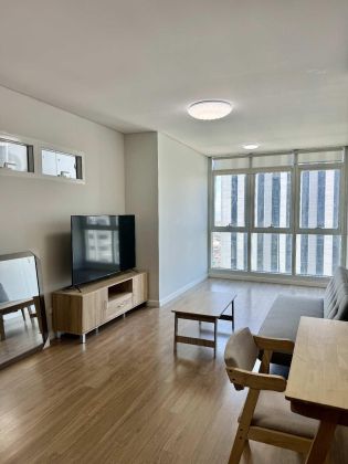 Fully Furnished 1 Bedroom Unit at Two Serendra for Rent