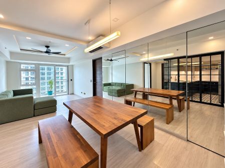 2BR with Parking Balcony at The Veranda Arca