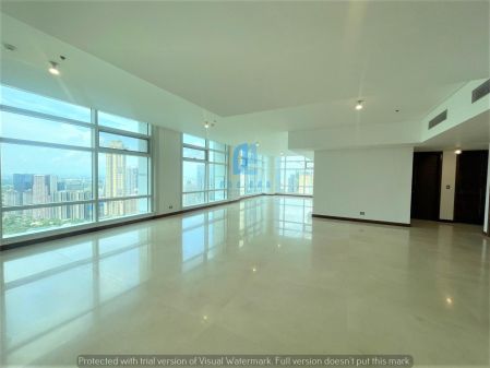 Two Roxas Triangle 3BR for RENT