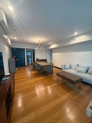 Fully Furnished 2BR Unit in One Serendra West