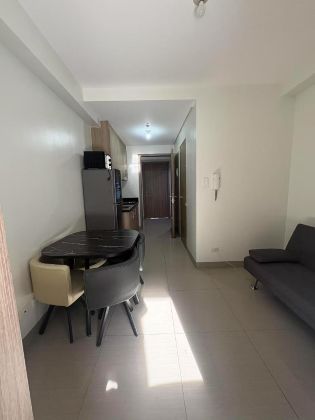 Fully Furnished 1 Bedroom Unit at Shore 2 Residences for Rent