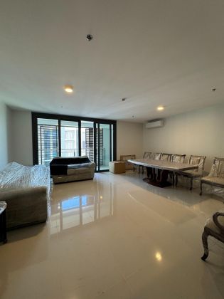 High Floor Arbor Lanes 2 Bedrooms Unit at Jade Tower