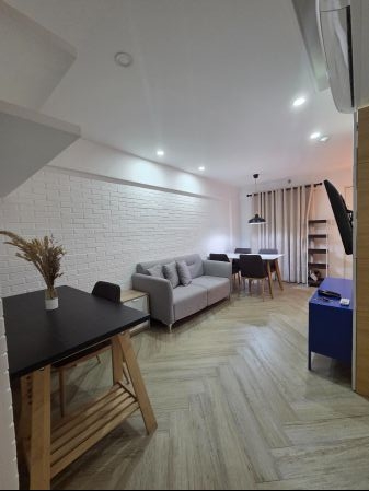 Fully Furnished 2 Bedroom in The Birchwood Acacia Estate