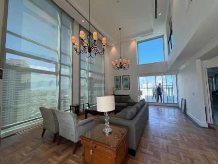 Penthouse 2 Bedroom for Lease at Tiffany Place