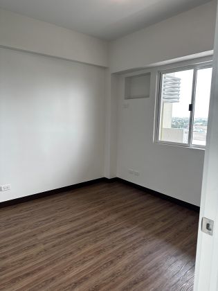 Fully Furnished 2BR Unit with Balcony in The Atherton Paranaque