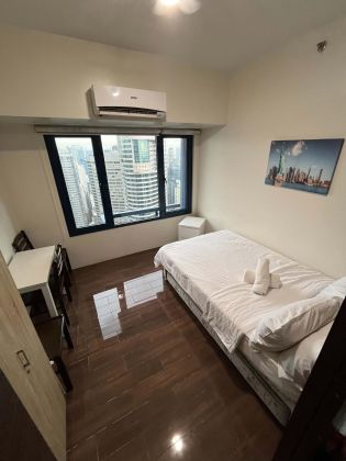 Fully Furnished 1 Bedroom Unit in Air Residences Makati