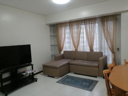 Nice 2 Bedroom for Rent in The Columns Ayala Avenue