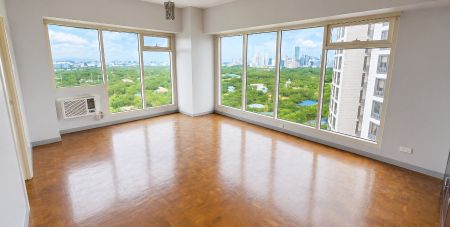 Unfurnished 1 Bedroom Condo Unit for Rent in Fifth Avenue Place