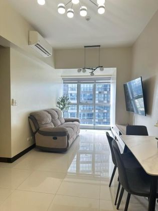 For Rent Lease 3BR Condo in Uptown Parksuites with Maids Room