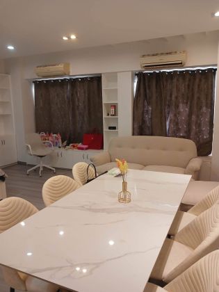 Forbeswood Heights 2BR Fully Furnished