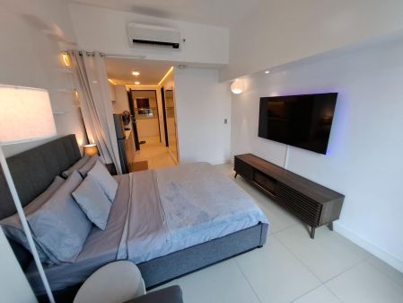 Fully Furnished Studio Unit at 38 Park Avenue for Rent