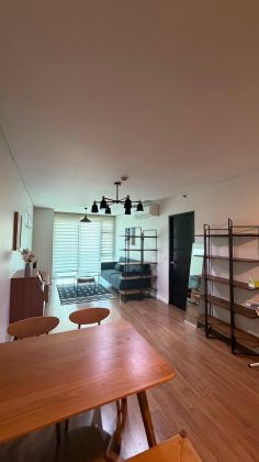 Fully Furnished 1 Bedroom in Two Serendra Meranti