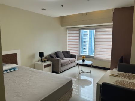 Fully Furnished Studio Unit at One Central Makati for Rent
