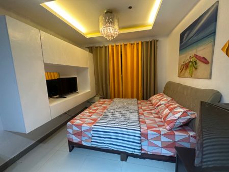 Studio Condo for Rent at Birch Tower Manila