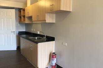 Studio Unit for Rent in La Verti Residences