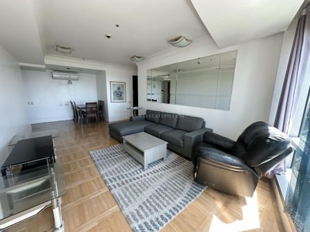 For Rent Lease One McKinley Place 2 Bedroom Condo in BGC