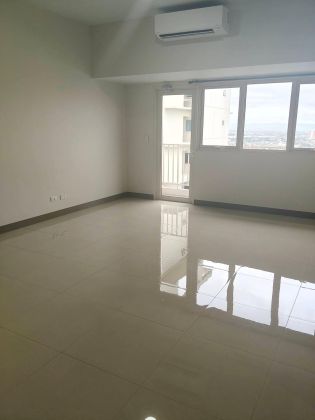 Semi Furnished 2 Bedroom Unit at Park McKinley West for Rent