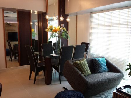2 Bedroom Furnished for Rent in Red Oak Tower Two Serendra