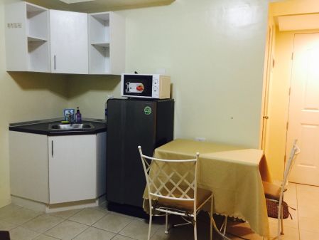 Fully Furnished Studio Unit at Avida Towers Makati West for Rent