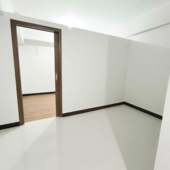 Unfurnished 1BR for Rent in Quantum Residences Pasay