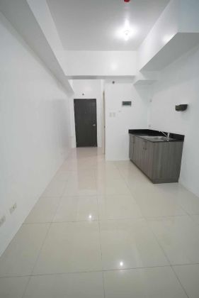 For Rent Unfurnished Studio Unit in Symphony