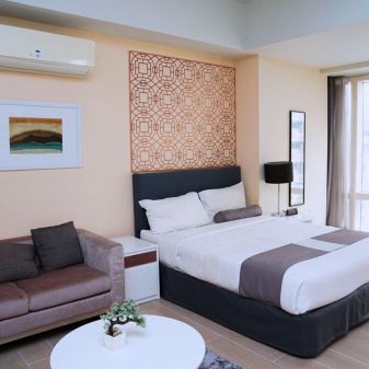 For Lease Studio Unit in Two Central