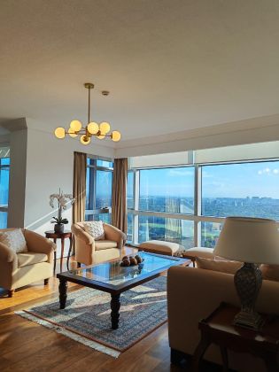 Furnished 3 Bedroom at Pacific Plaza Towers BGC facing Golf Cours