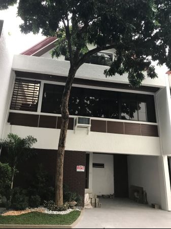 Townhouse in Exclusive Makati Village