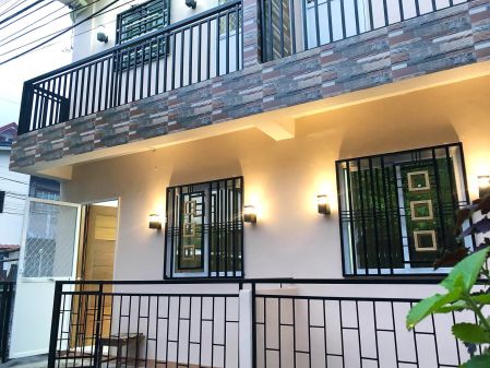 1 Bedroom Duplex Townhouse Fully-Furnished for Rent in Paete Lagu