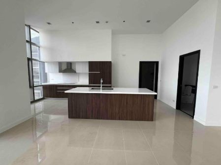 3 Bedroom Residence in West Gallery Place BGC