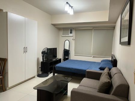 Fully Furnished Studio for Rent The Lerato Makati near RCBC