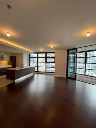 Semi Furnished 2 Bedroom in Garden Towers at Ayala Makati
