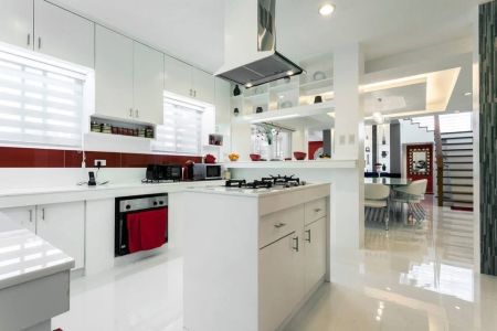5 Bedroom House for Rent in Tagaytay Country Homes 1