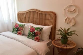 1 Bedroom Tropical Pad in Pioneer Woodlands Mandaluyong